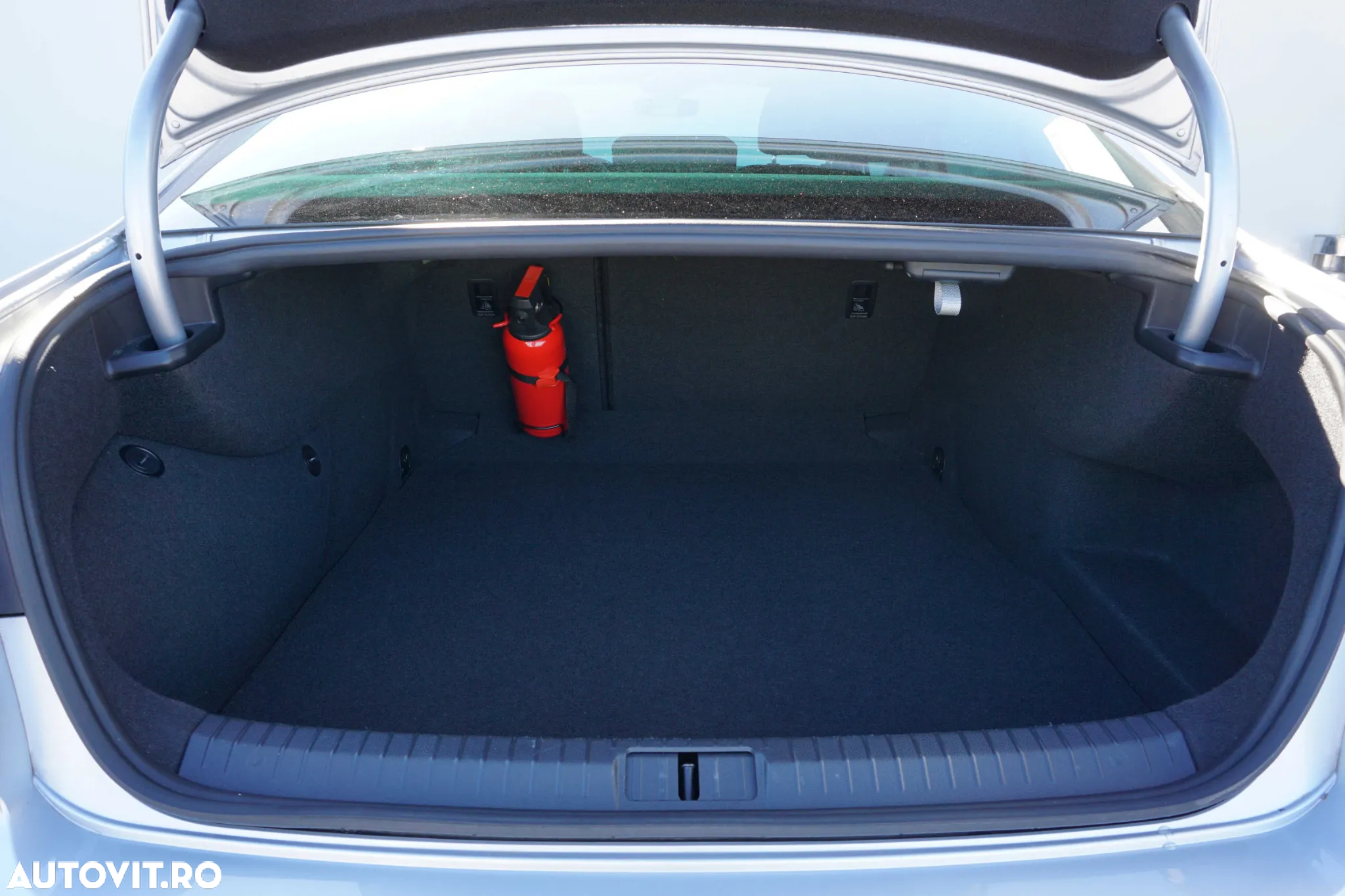 Volkswagen Passat 2.0 TDI DSG Advance - 30