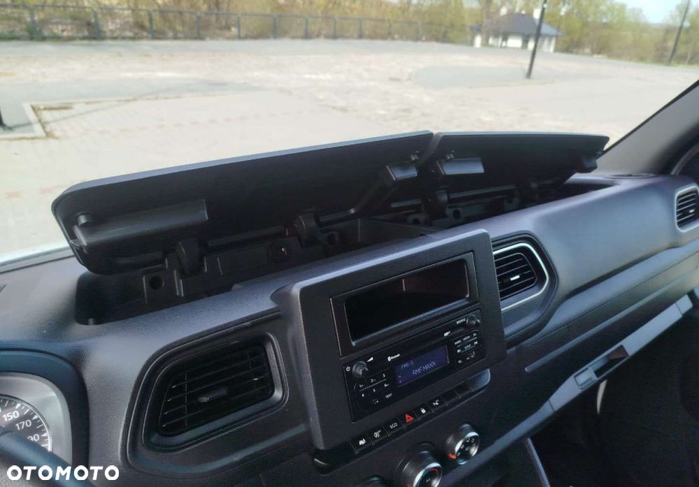 Renault Master - 18