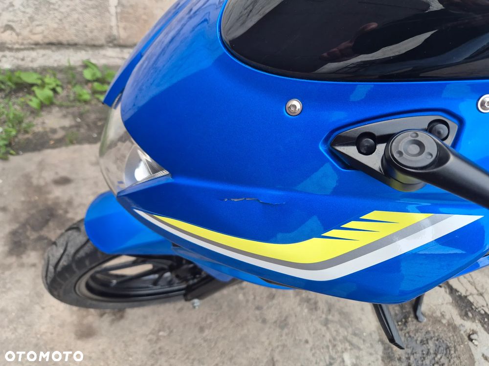 Suzuki GSX-R - 17