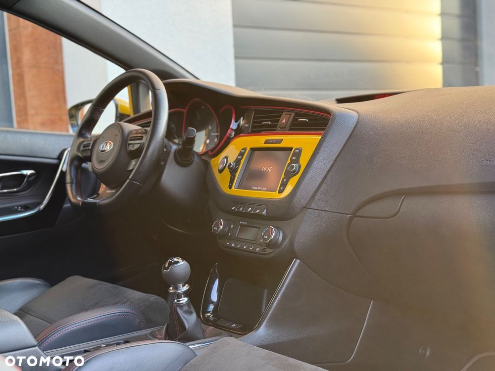 Kia Ceed 1.6 T-GDI GT-Track - 14