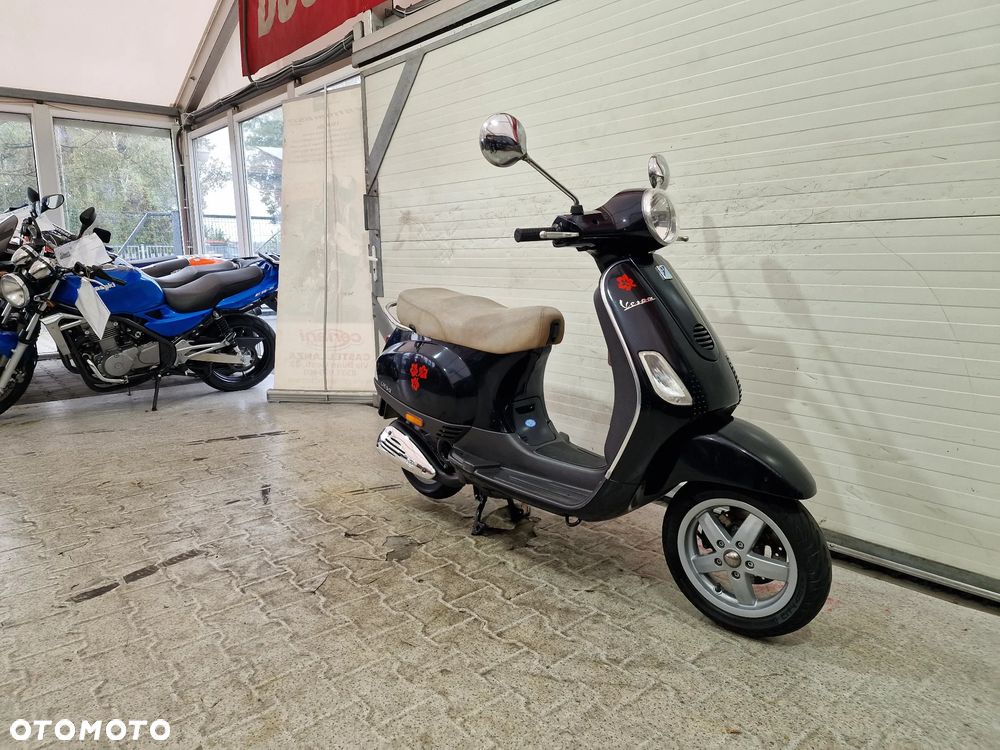 Piaggio Vespa - 5