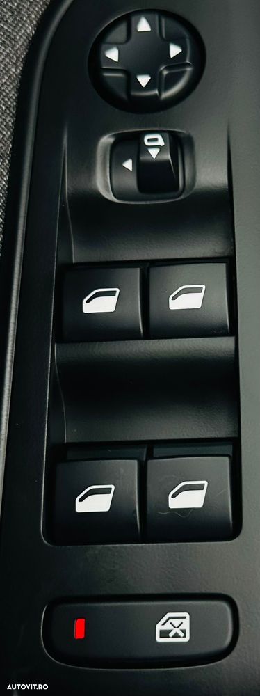 Peugeot 3008 PureTech 130 Stop & Start GPF Active - 11