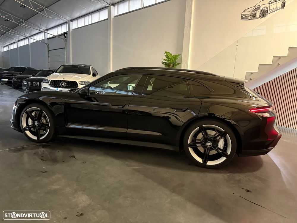 Porsche Taycan Sport Turismo Black Edition - 21