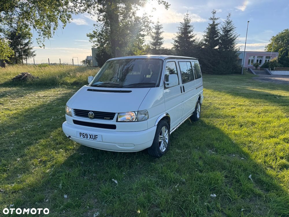 Volkswagen Caravelle Basis / CL - 3