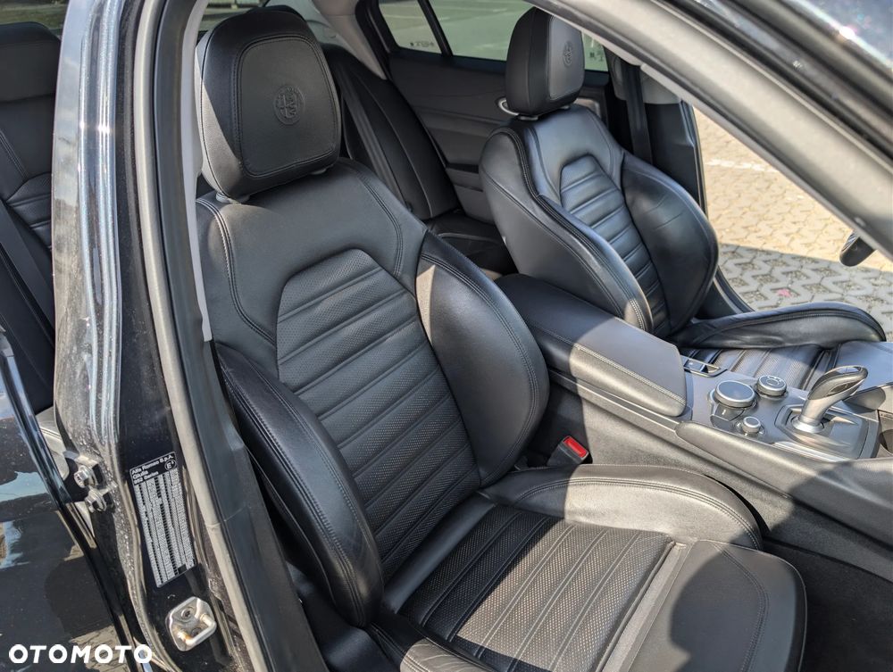 Alfa Romeo Giulia 2.0 Turbo Veloce Q4 - 8