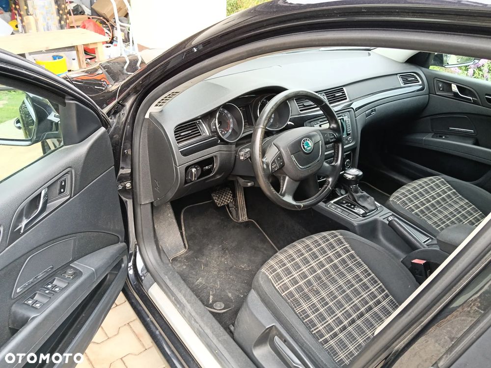 Skoda Superb 2.0 TDI Ambition DSG - 3