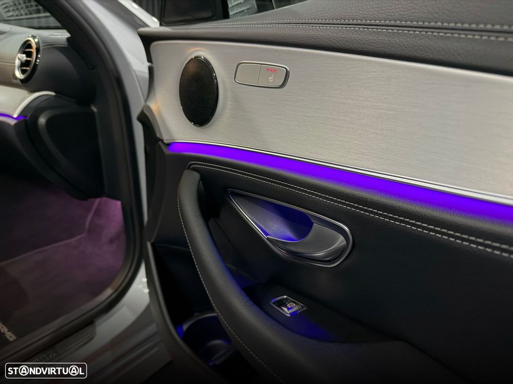 Mercedes-Benz E 300 9G-TRONIC AMG Line - 38