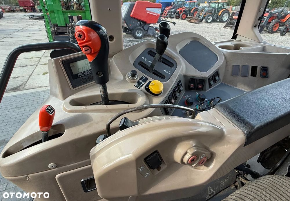 Kubota M130X - 10