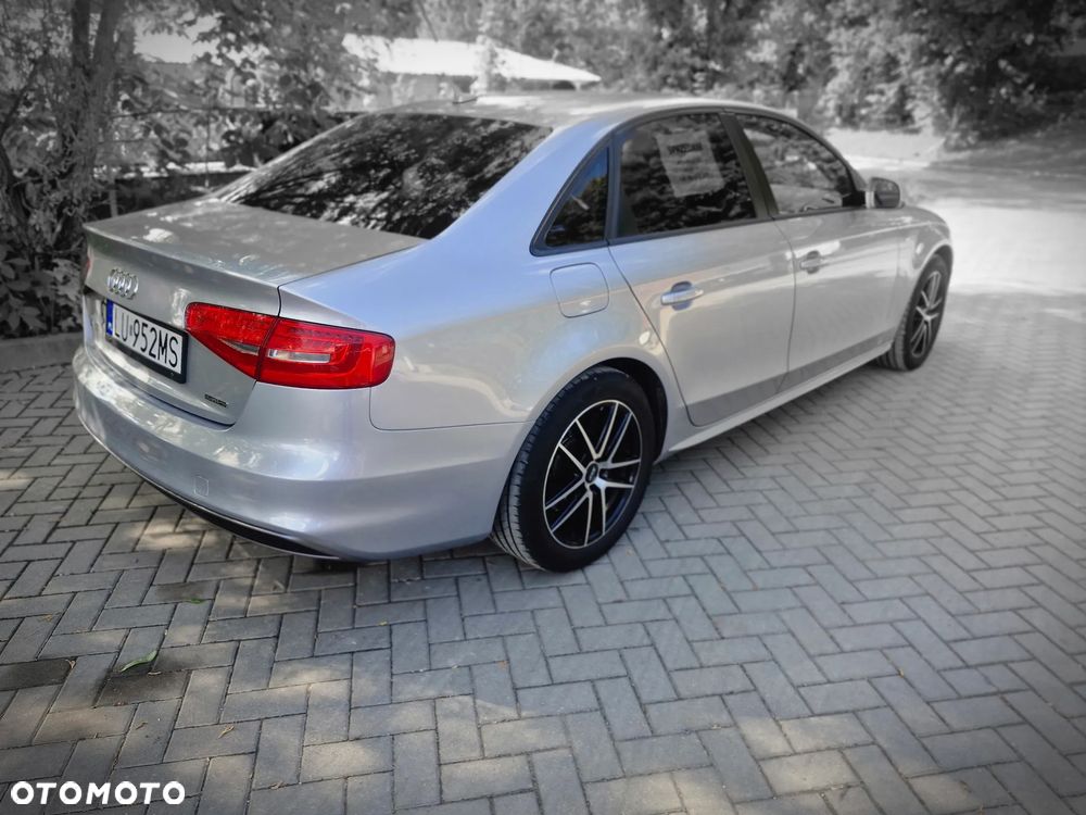Audi A4 Limousine - 4