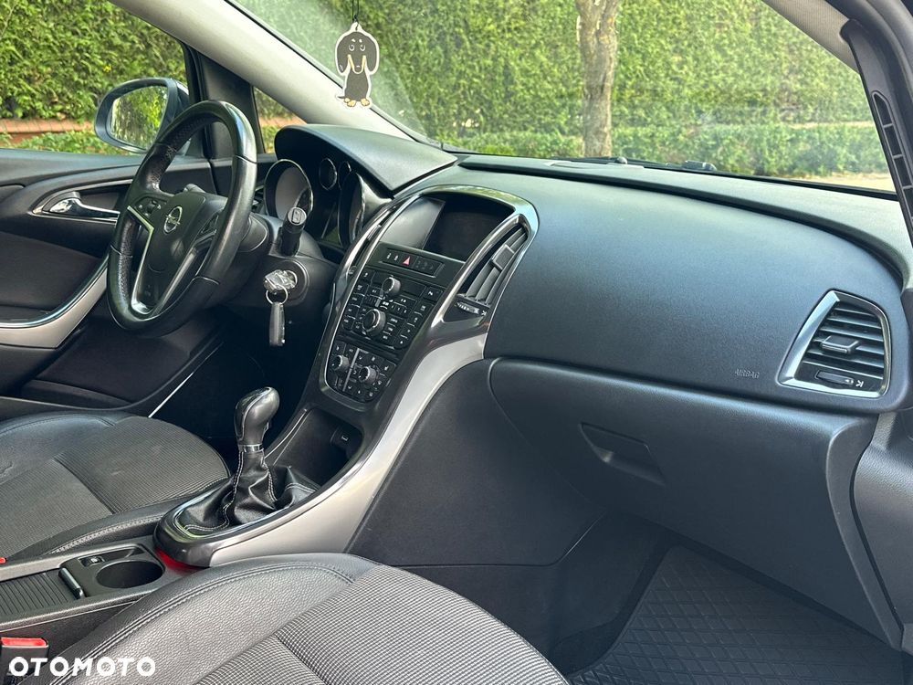 Opel Astra 1.6 Design Edition - 9