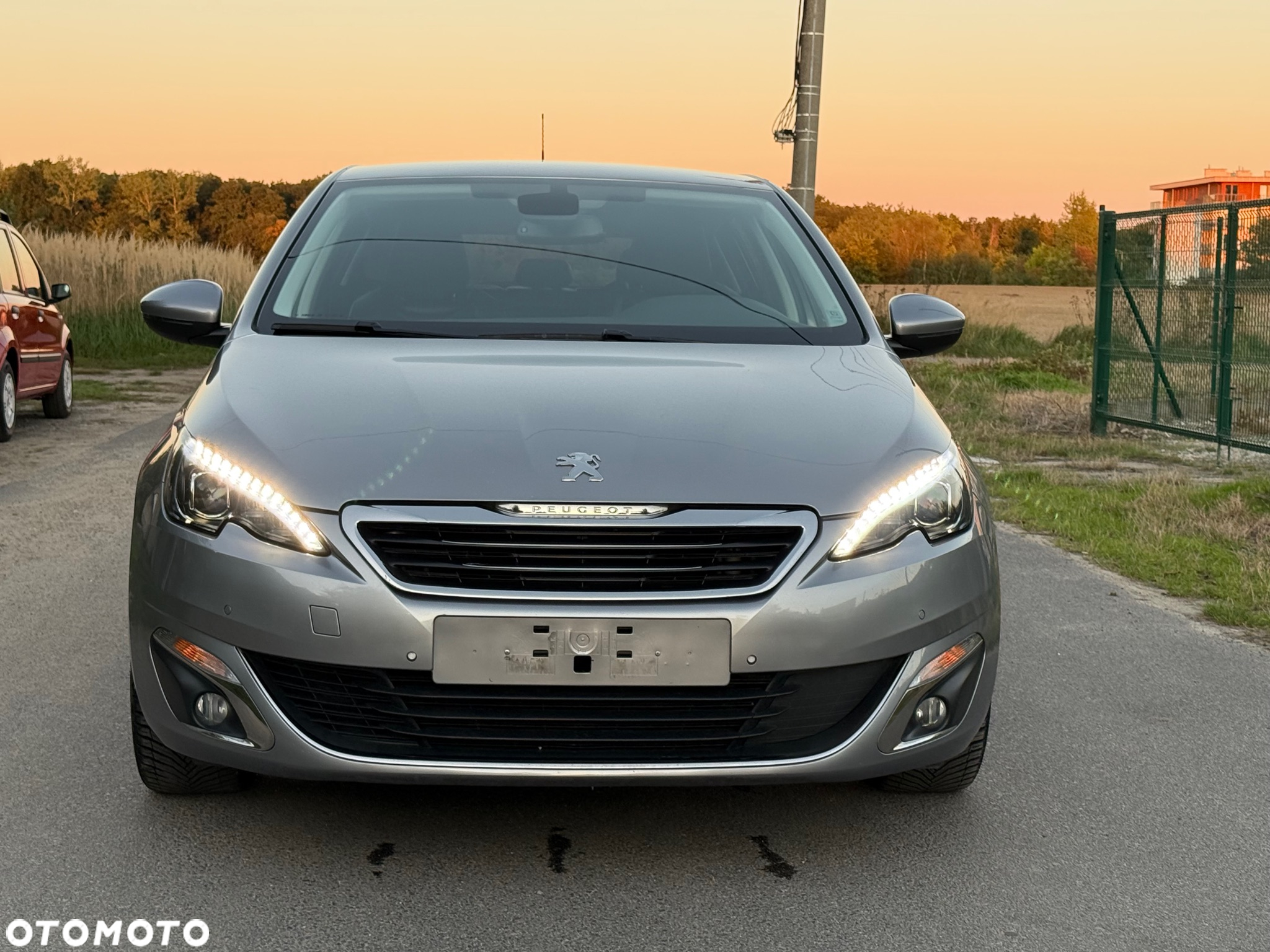 Peugeot 308 1.6 e-HDi Allure S&S - 8