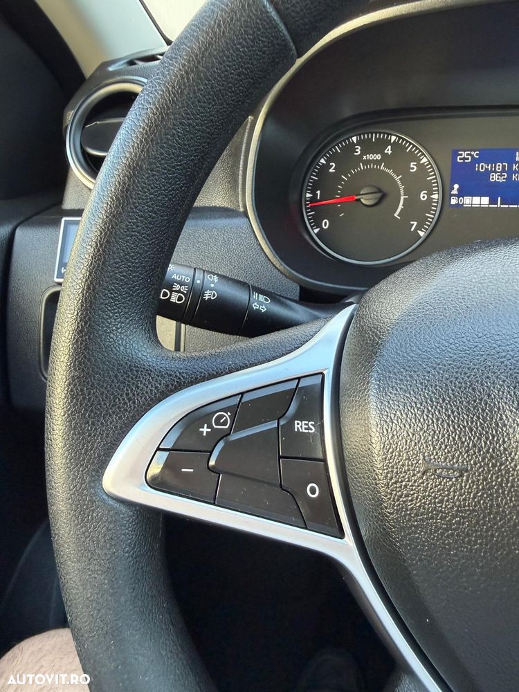 Dacia Duster SCe 115 4WD Comfort - 23