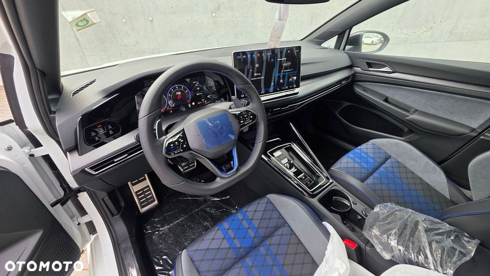 Volkswagen Golf - 5