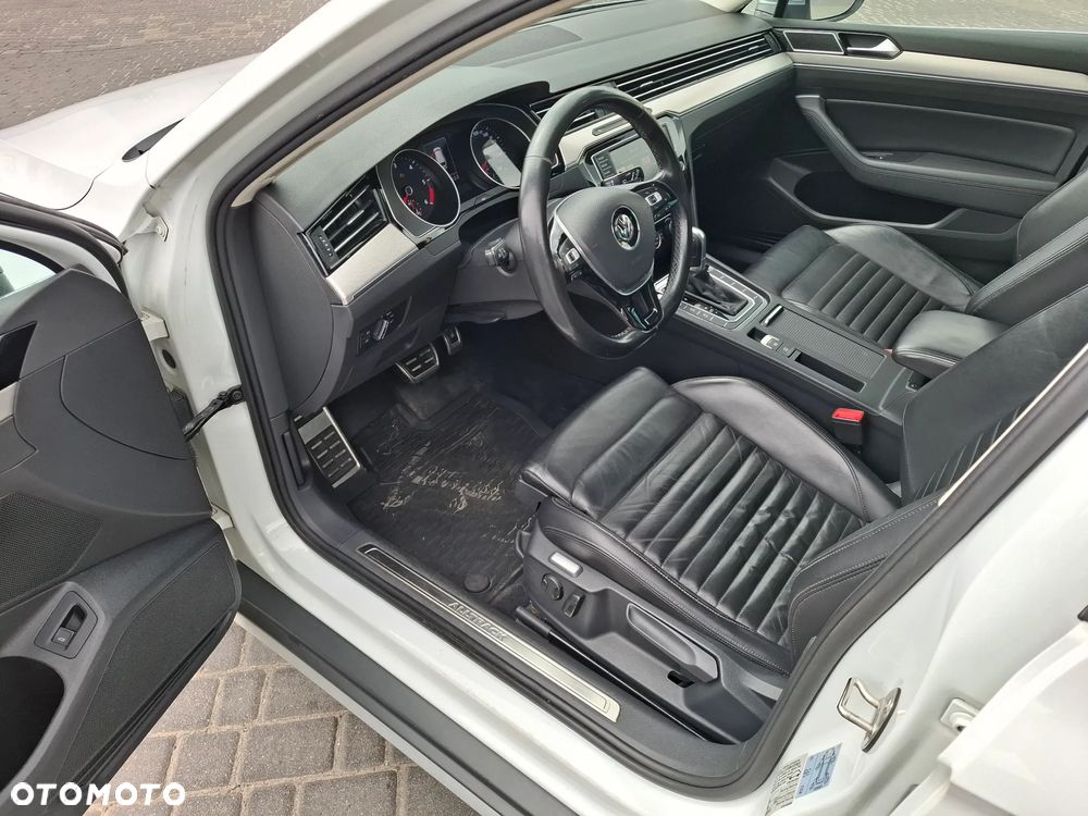 Volkswagen Passat 2.0 TDI BMT 4Mot Highline DSG - 9