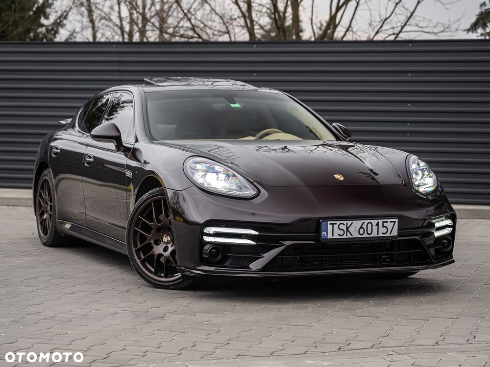 Porsche Panamera 4 PDK Platinum Edition - 2