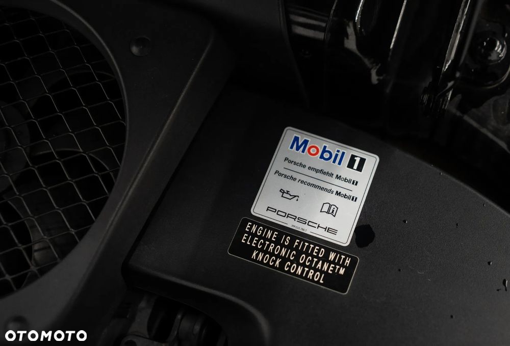 Porsche 911 Carrera PDK Black Edition - 32