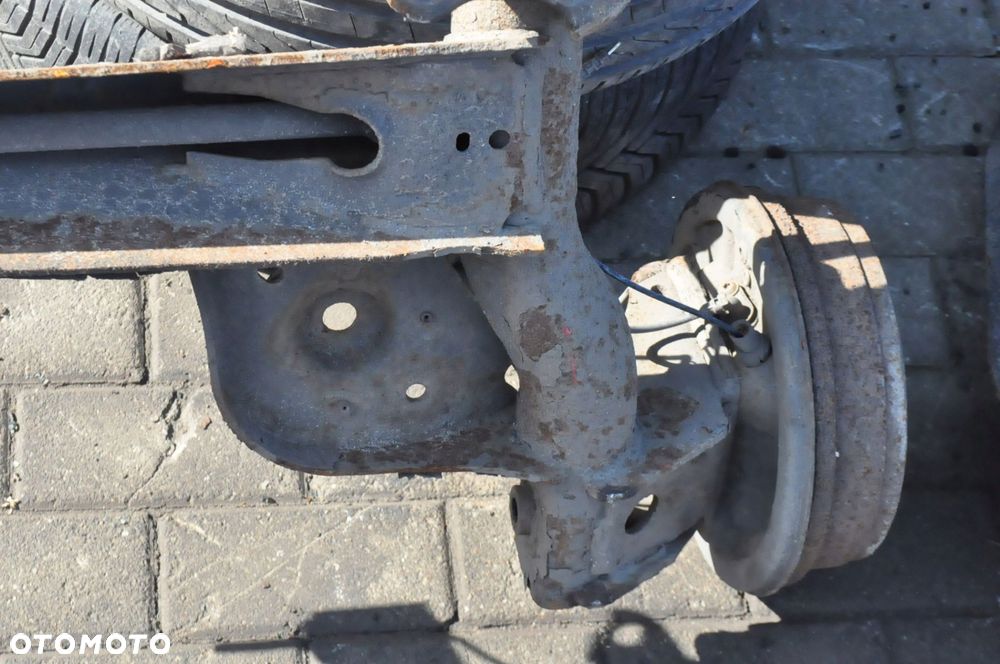 DACIA DUSTER ZAWIESZENIE BELKA TYŁ - 5