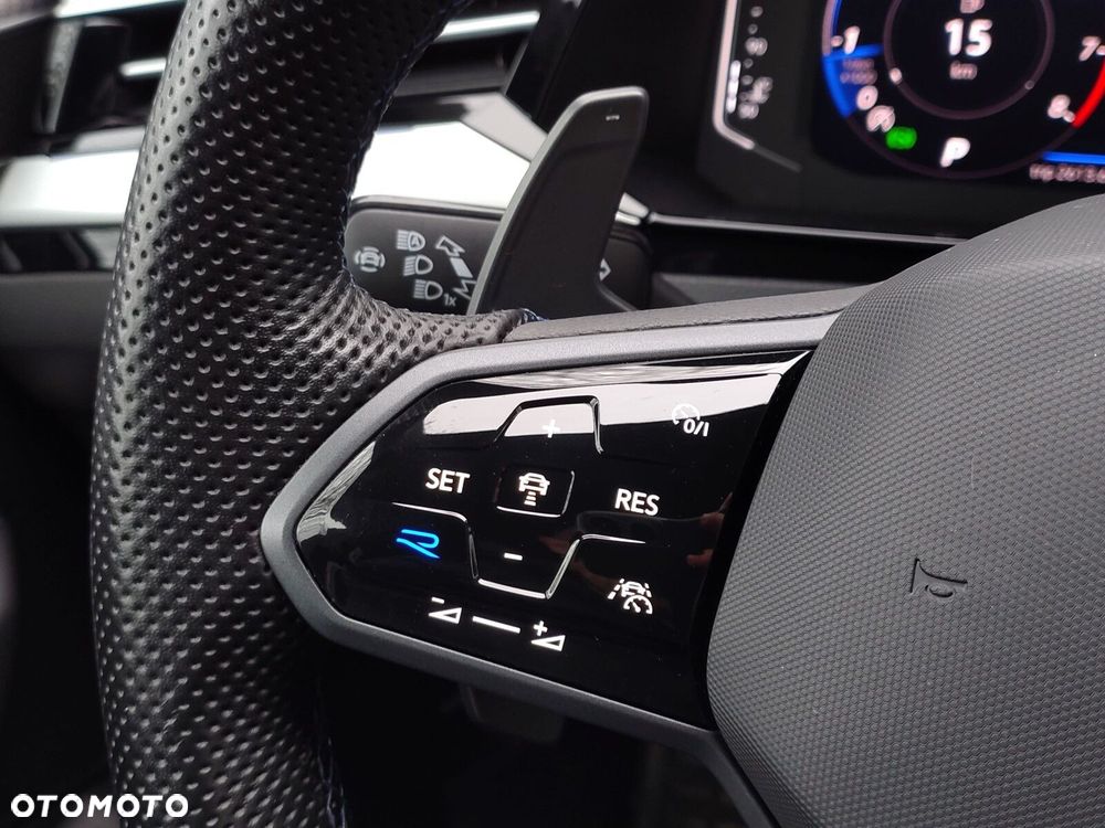 Volkswagen Arteon 2.0 TSI 4Motion R DSG - 16