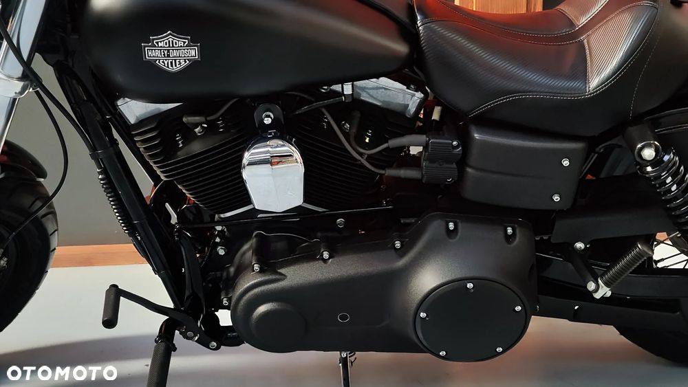 Harley-Davidson Dyna Street Bob - 20