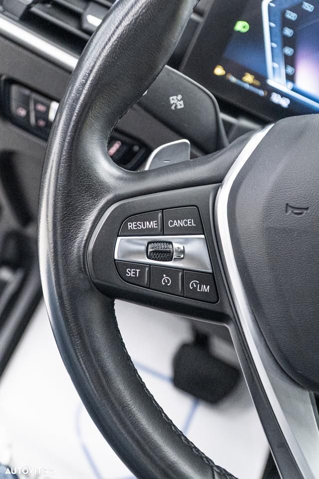 BMW Seria 3 318i Aut. - 24