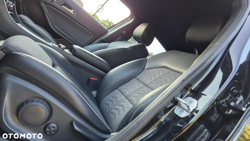 Mercedes-Benz GLA 180 (CDI) d 7G-DCT StreetStyle - 13