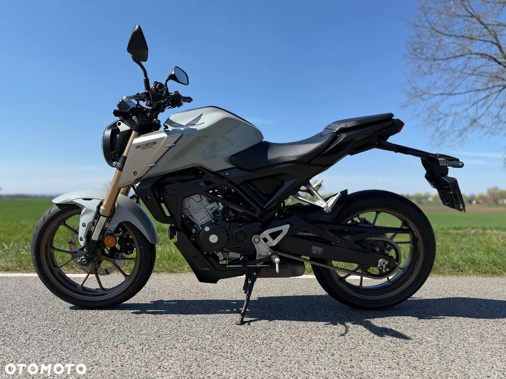 Honda CB - 10