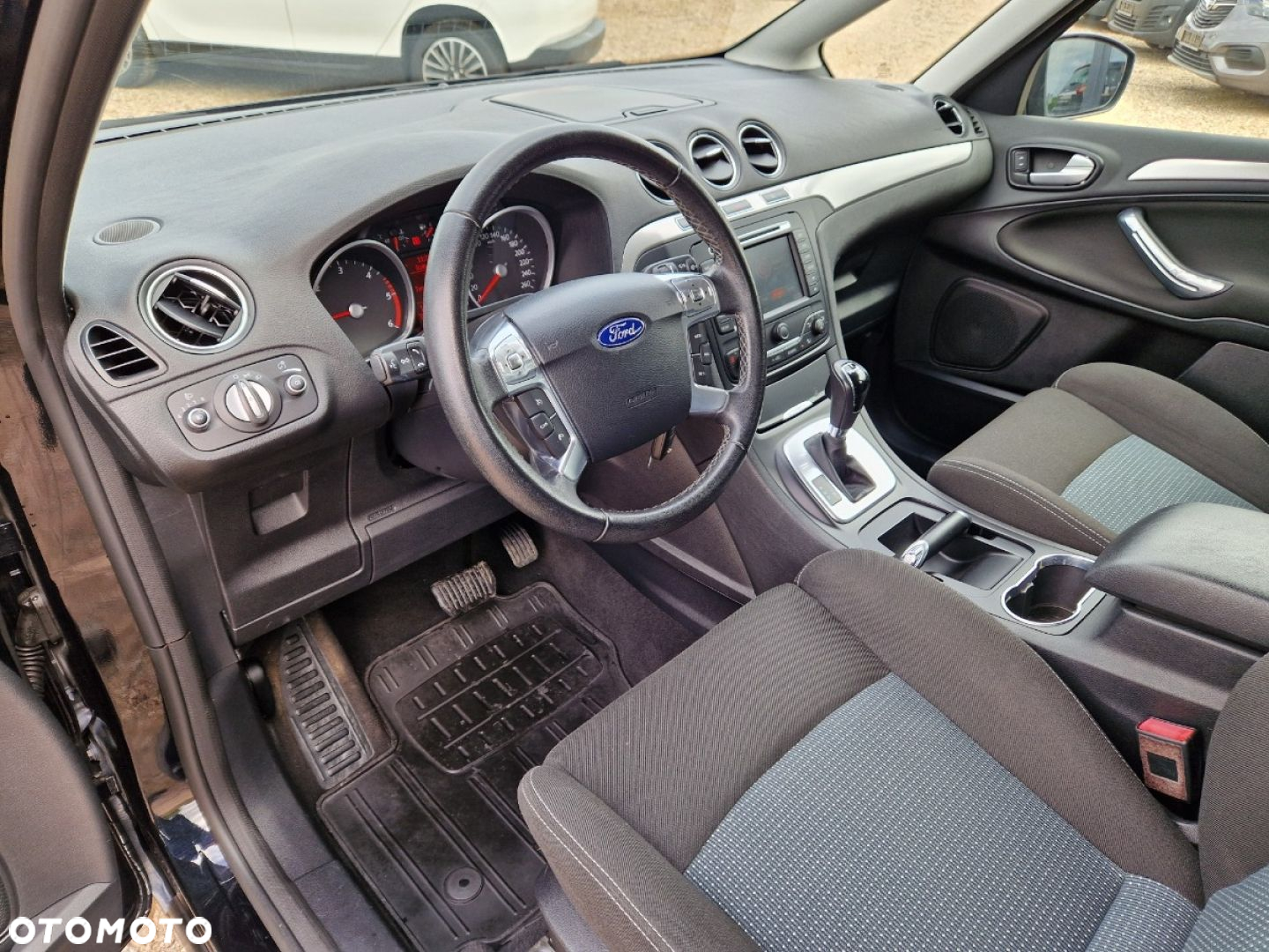 Ford S-Max - 5