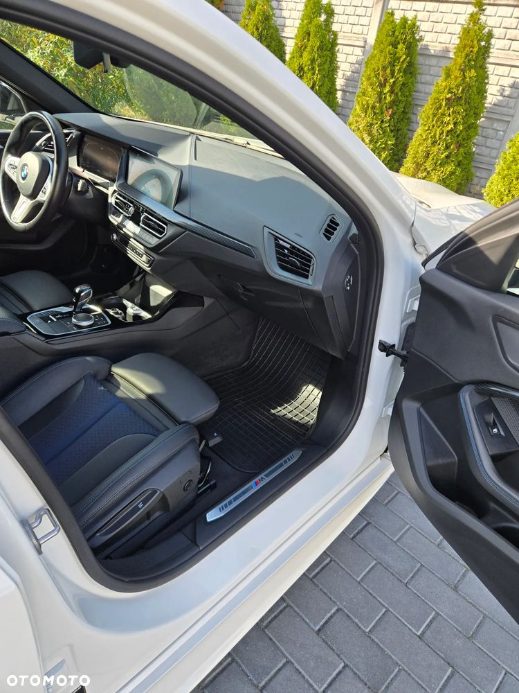 BMW Seria 1 118i M Sport - 26