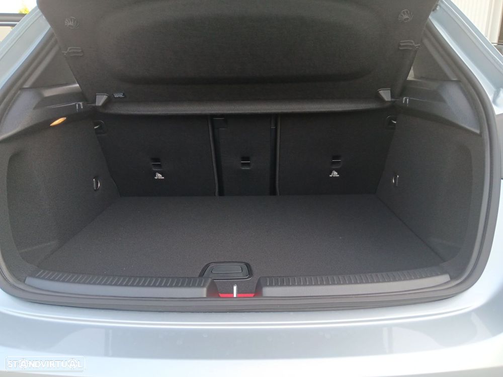 Mercedes-Benz A 250 e - 15