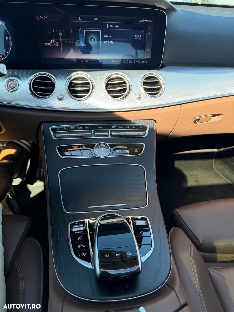 Mercedes-Benz E 300 d Aut. - 10