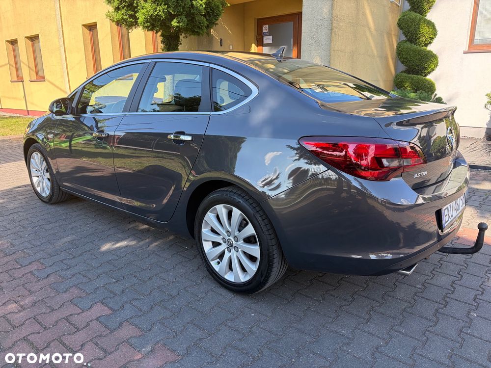 Opel Astra 1.4 Turbo - 14