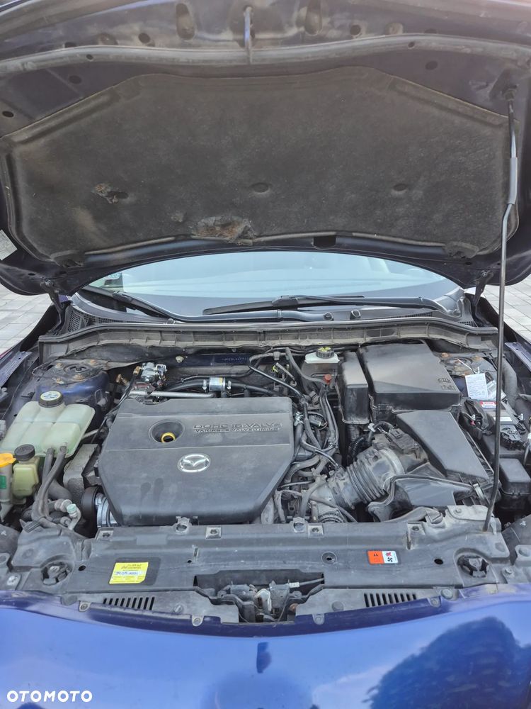 Mazda 3 2.0 Exclusive + - 13