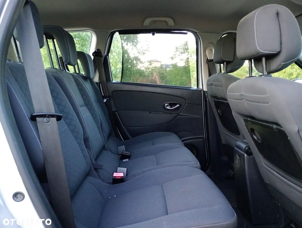 Renault Grand Scenic - 15