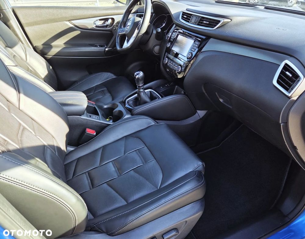 Nissan Qashqai 1.6 DIG-T Tekna+ - 23