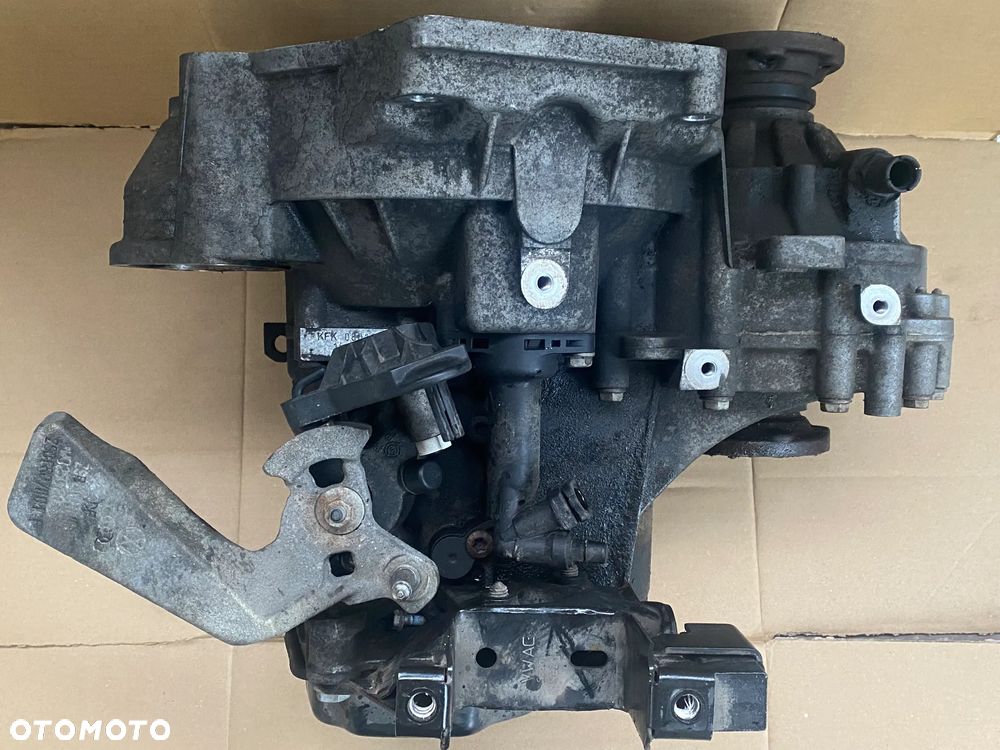 VW POLO 6R V 1.6 tdi Skrzynia biegów manual KFK - 5