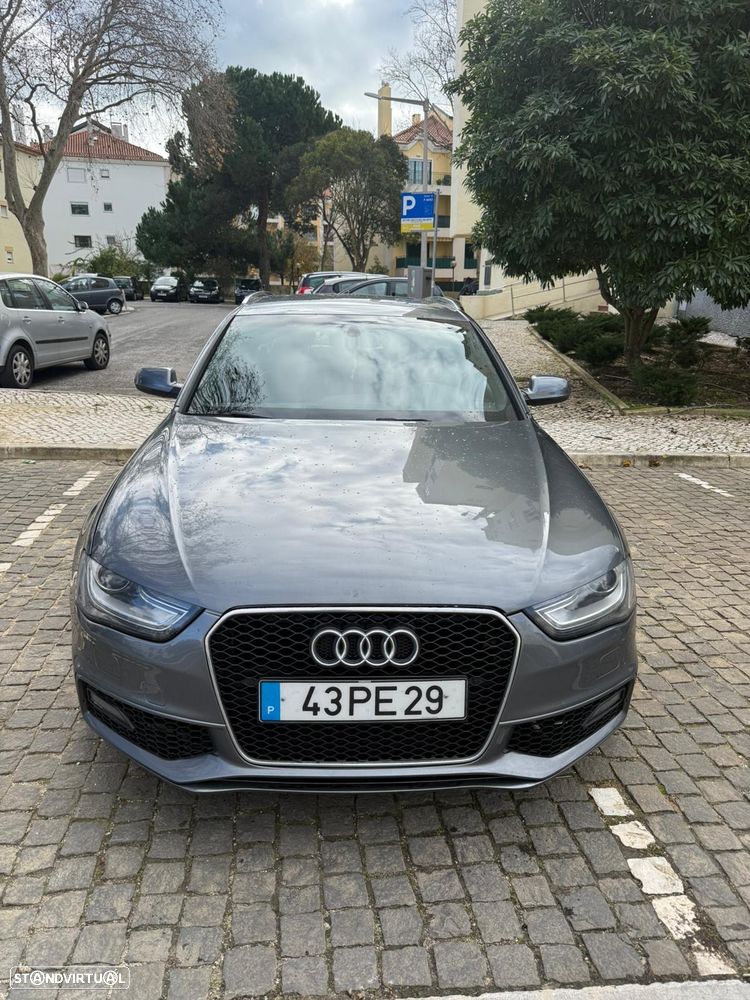 Audi A4 Avant 2.0 TDI quattro S tronic - 1