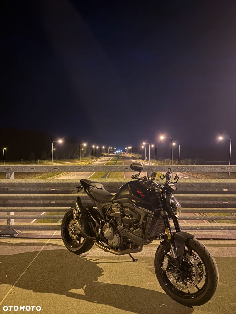 Ducati Monster - 12