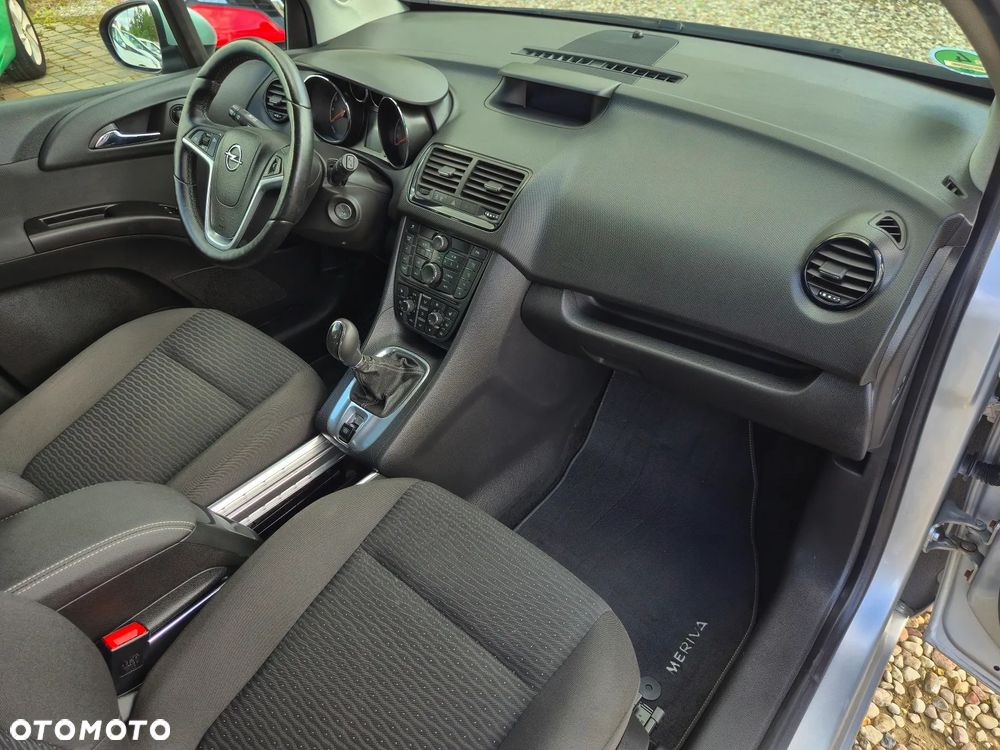 Opel Meriva 1.4 T Essentia - 28