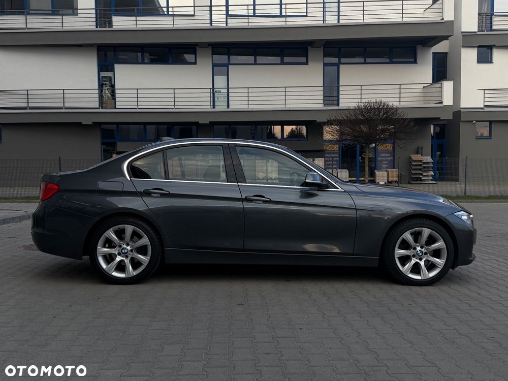 BMW Seria 3 328i Luxury Line - 7