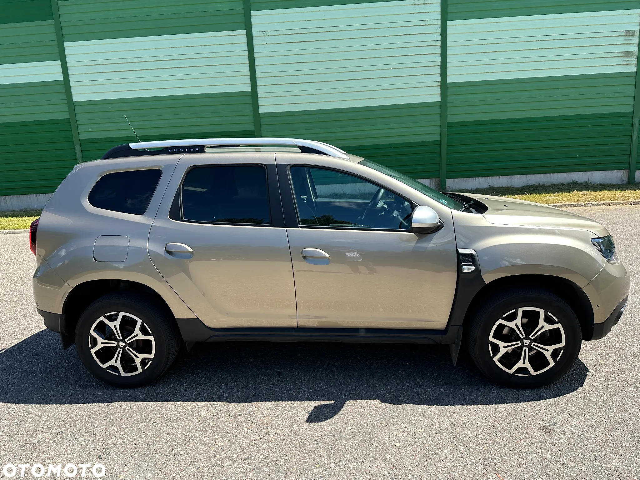 Dacia Duster 1.6 SCe S&S - 8