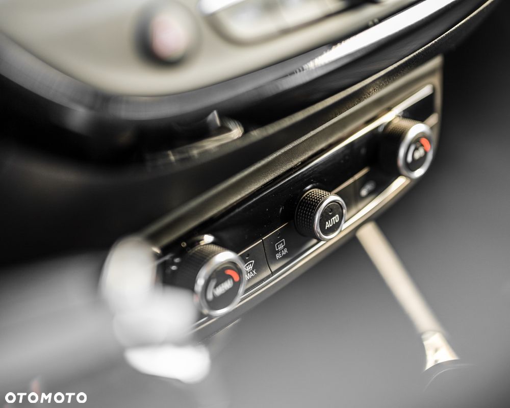 Opel Crossland X 1.2 Start/Stop 120 Jahre - 12