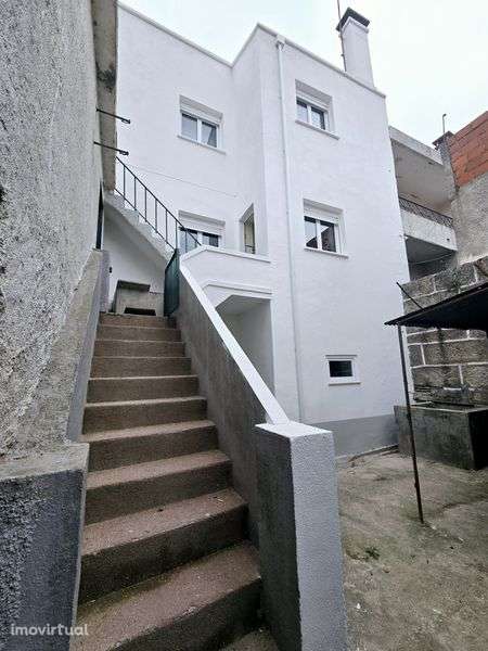 Prédio T5 + Loja Comercial com 3 Frações - Grande imagem: 2/12