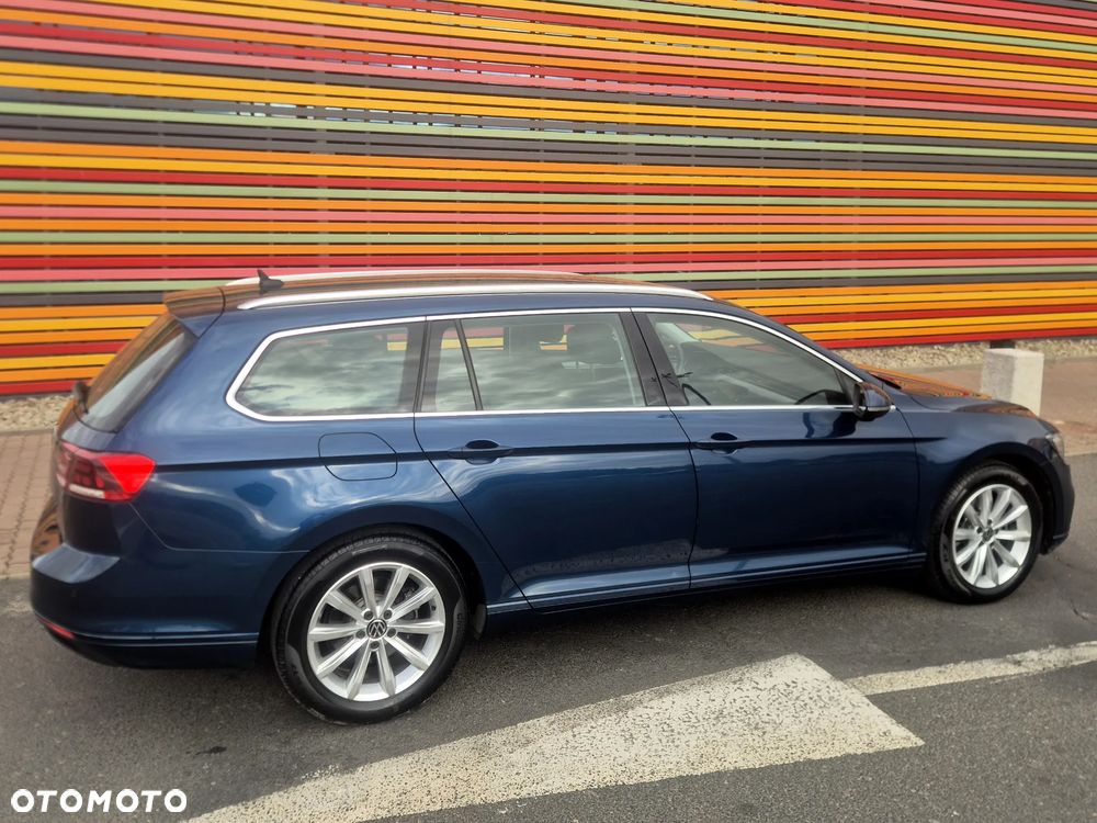 Volkswagen Passat Variant 2.0 TDI EVO Business DSG - 9