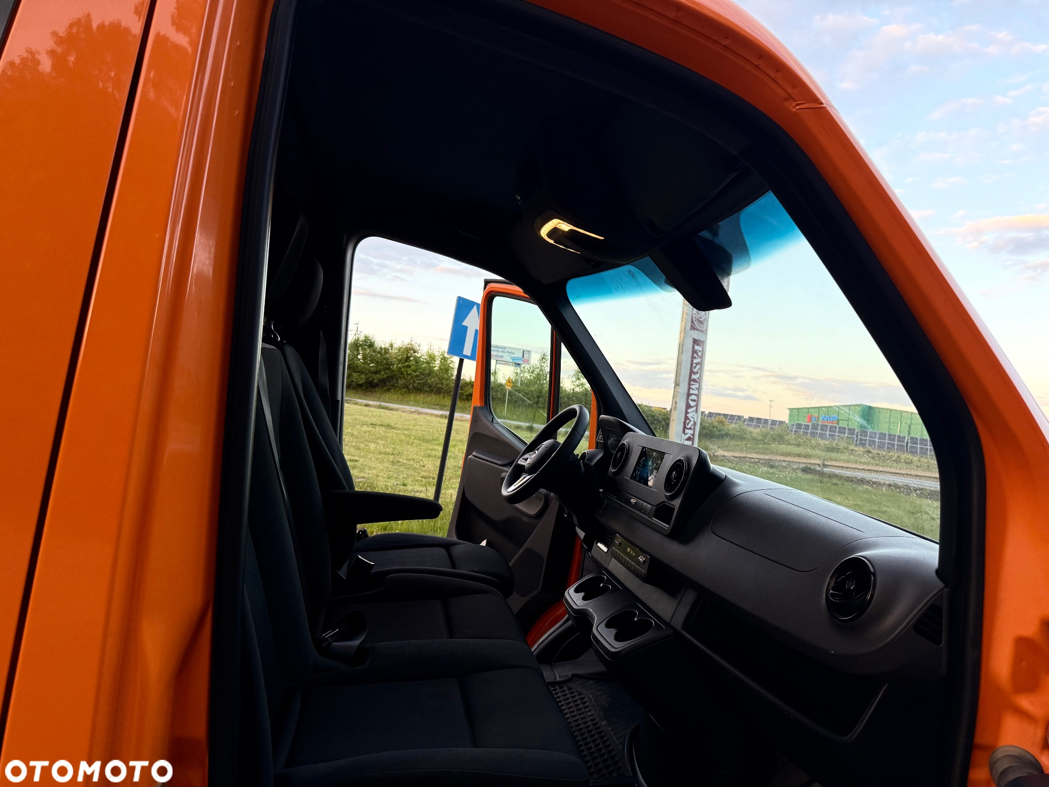 Mercedes-Benz SPRINTER - 11