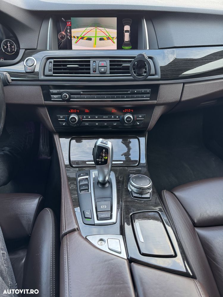 BMW Seria 5 520d AT - 12