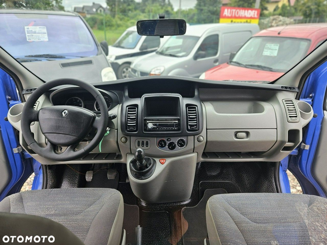 Renault Trafic - 10
