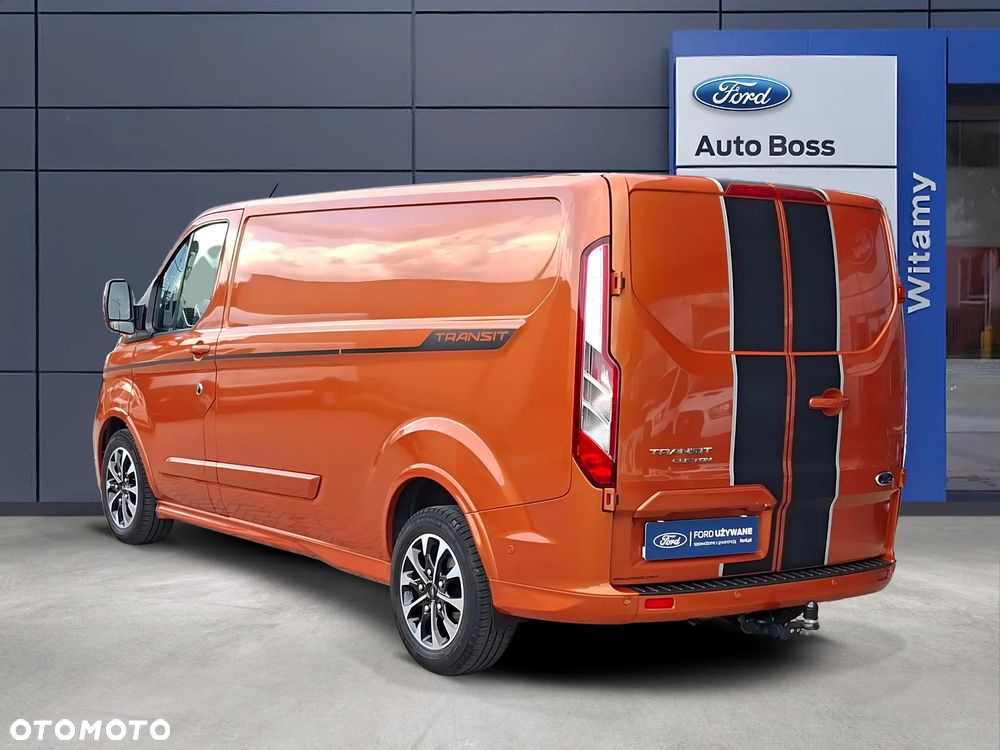 Ford Custom - 7