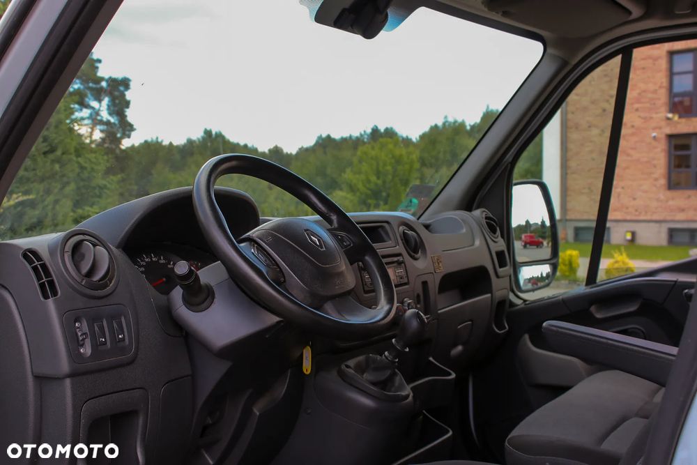 Renault Master - 24