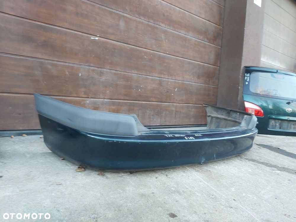 Toyota Avensis T22 LIFT zderzak tył kombi - 1