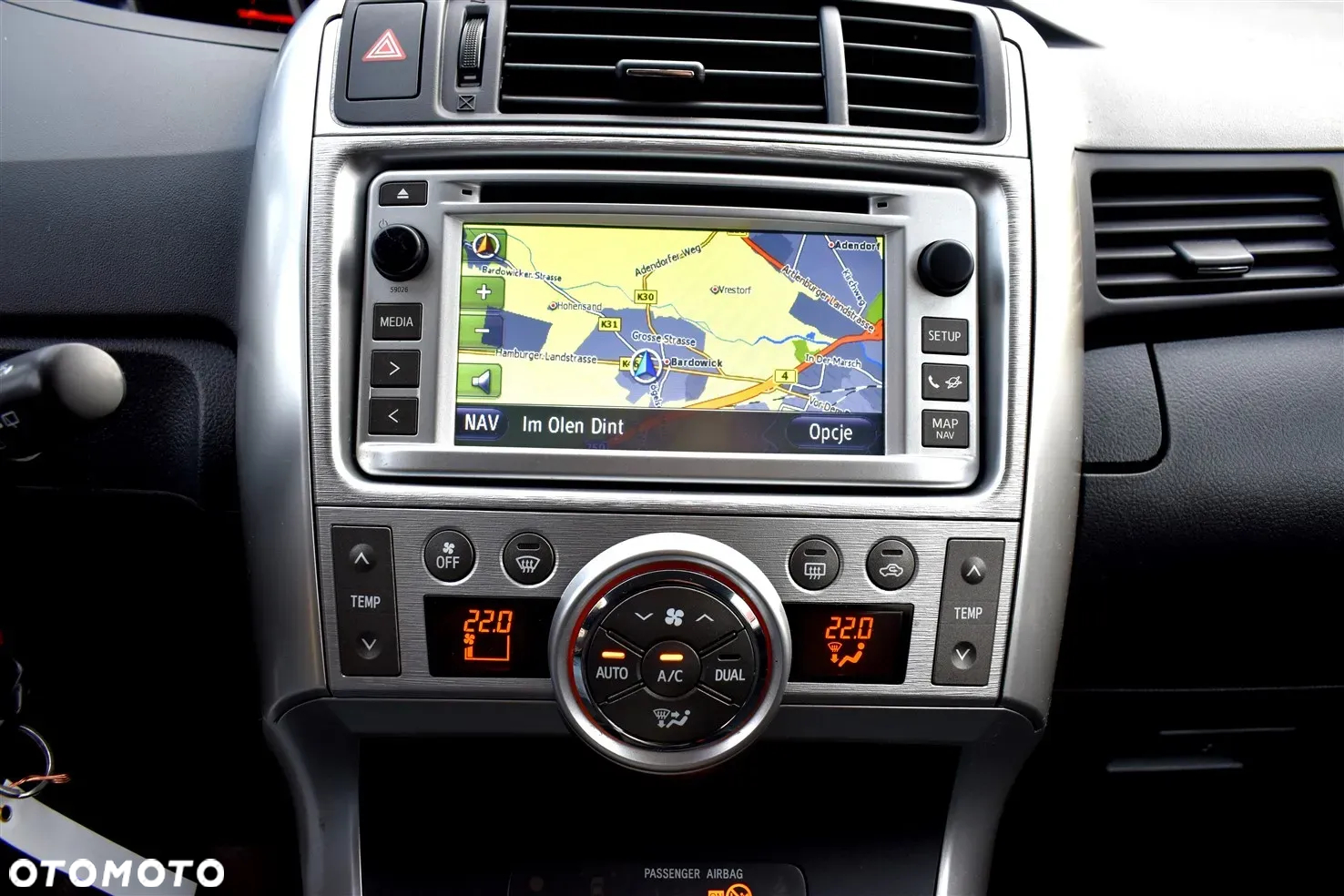 Toyota Verso 1.8 Sol plus NAVI 7os - 28